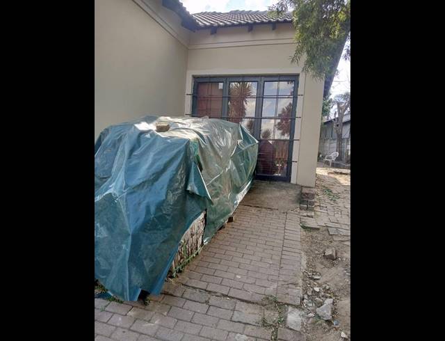 4 BEDROOM HOUSE FOR SALE IN VORNA VALLEY